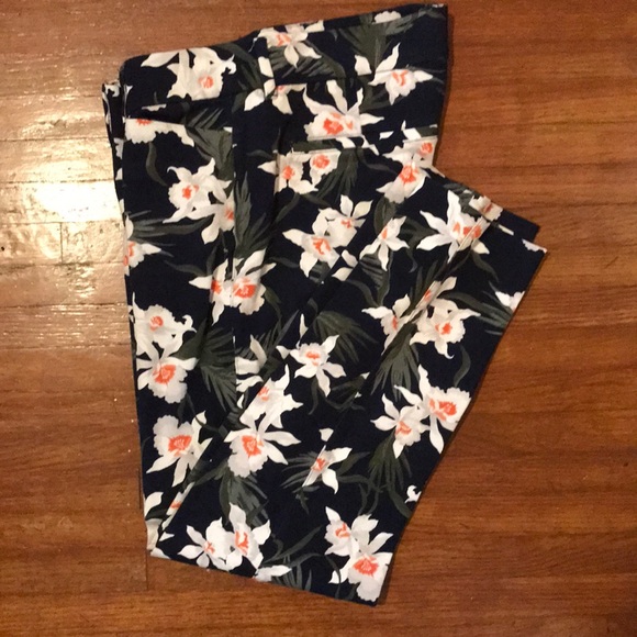 Floral Print Pants - Picture 2 of 3